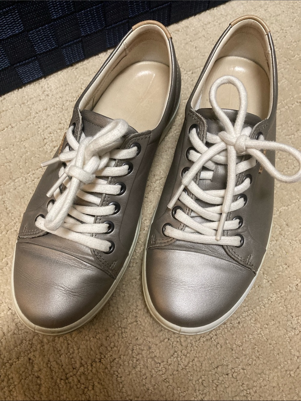 Ecco gold/ platinum Leather Low-Top Athletic Sneakers